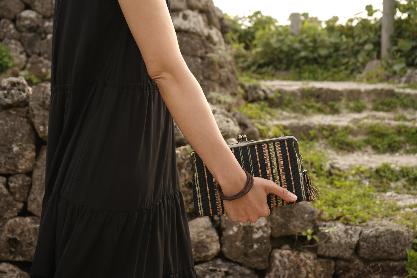 shuriori minibag dark blue