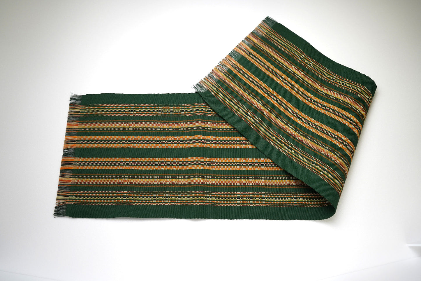 Shuri Doton woven table center (100cm)